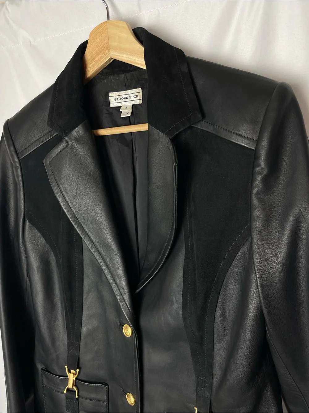 St.John Women’s 100% Lamp Leather Blazer With Gold Buttons S